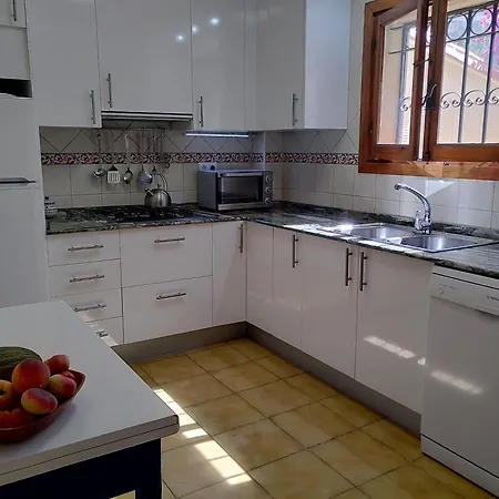 Casa Ceres, Charm And Comfort By The Sea 度假居